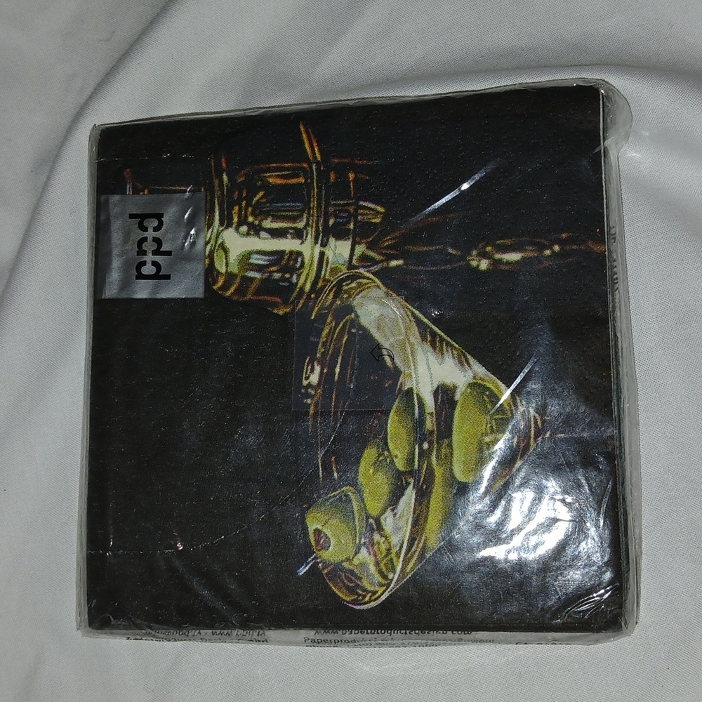ppd Novelties Beverage Napkins Party Supplies brown green 20 Count 3ply NWT